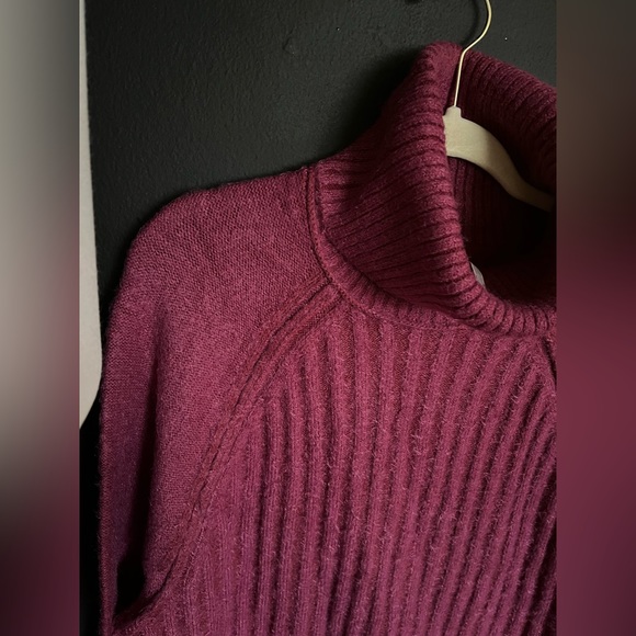 NWT FREE PEOPLE Big City Turtleneck Sweater | Mulberry Garnet Combo MSRP $168 - Picture 10 of 14